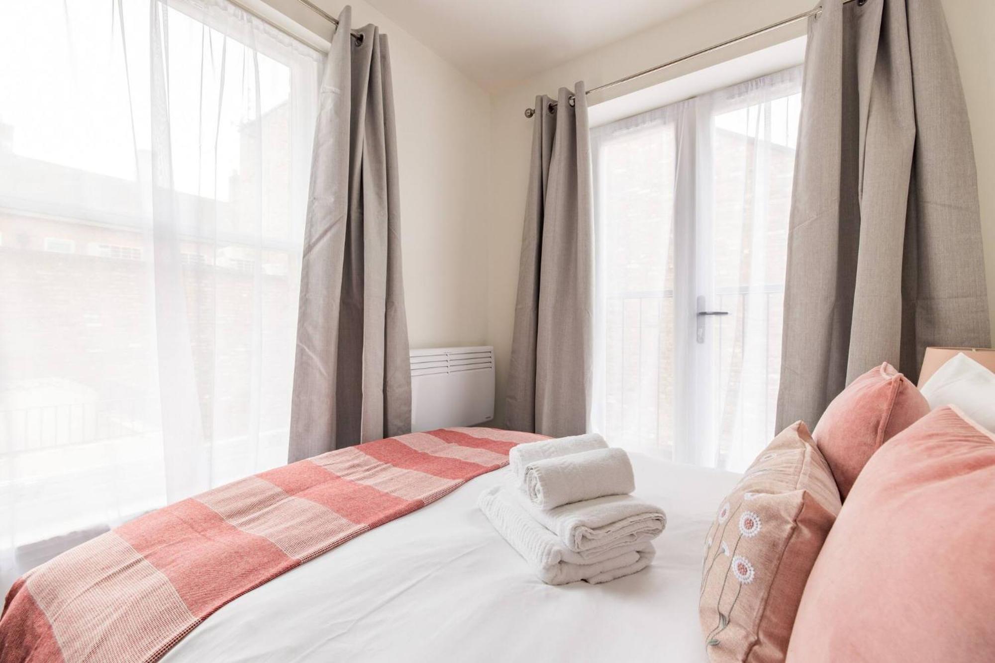 Wild Roses Serviced Apartments - Chelsea Лондон Екстериор снимка