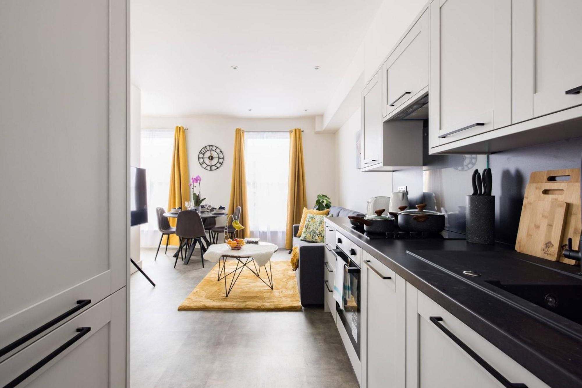 Wild Roses Serviced Apartments - Chelsea Лондон Екстериор снимка