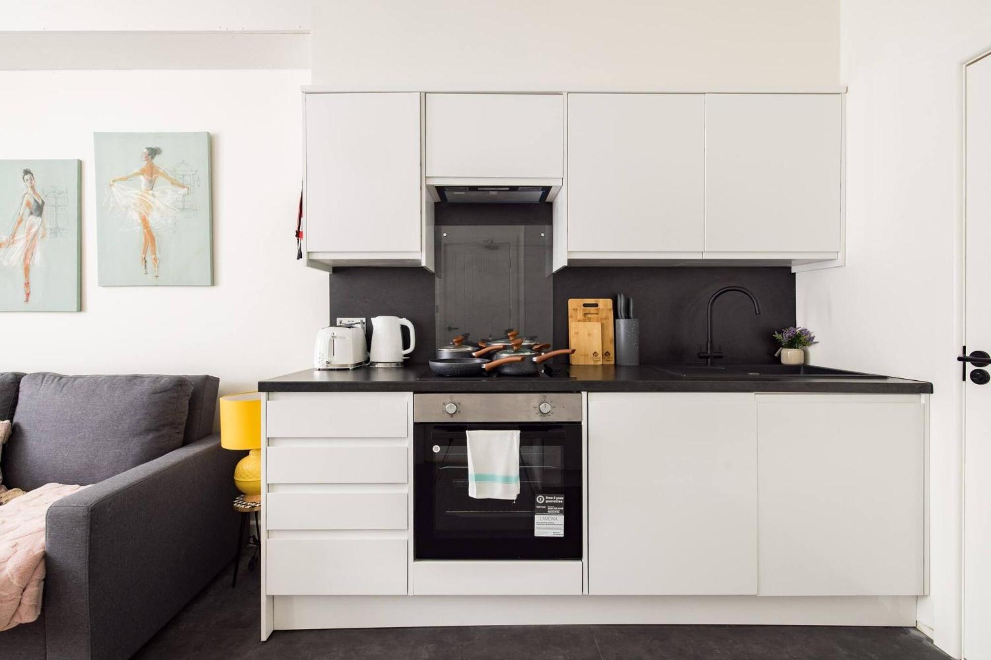 Wild Roses Serviced Apartments - Chelsea Лондон Екстериор снимка